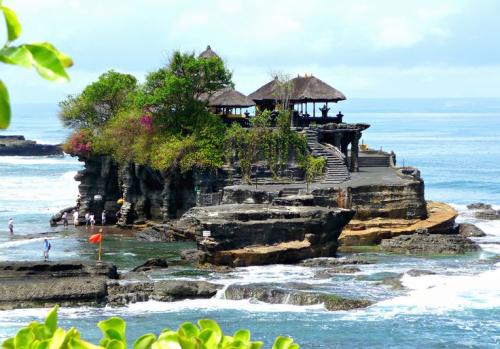 Pura-Tanah-Lot-Bali